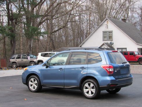 Used 2015 Subaru Forester 2.5i Premium image 9