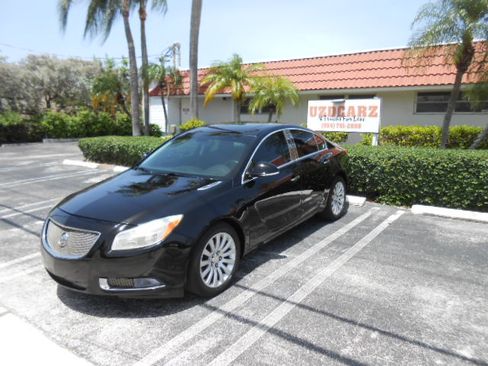 Used 2013 Buick Regal Premium FWD image 1