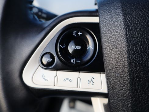 Used 2019 Toyota Prius Prime Premium image 24