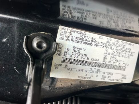 Used 2015 Ford Focus SE FWD image 17