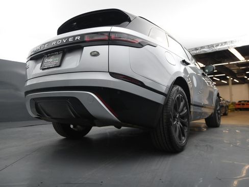 Used 2019 Land Rover Range Rover Velar S image 18