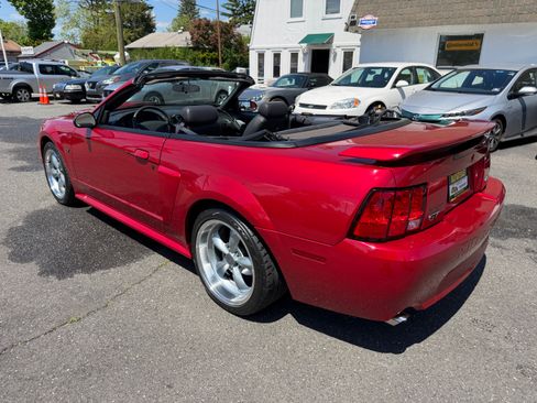 Used 2001 Ford Mustang GT Convertible RWD image 29