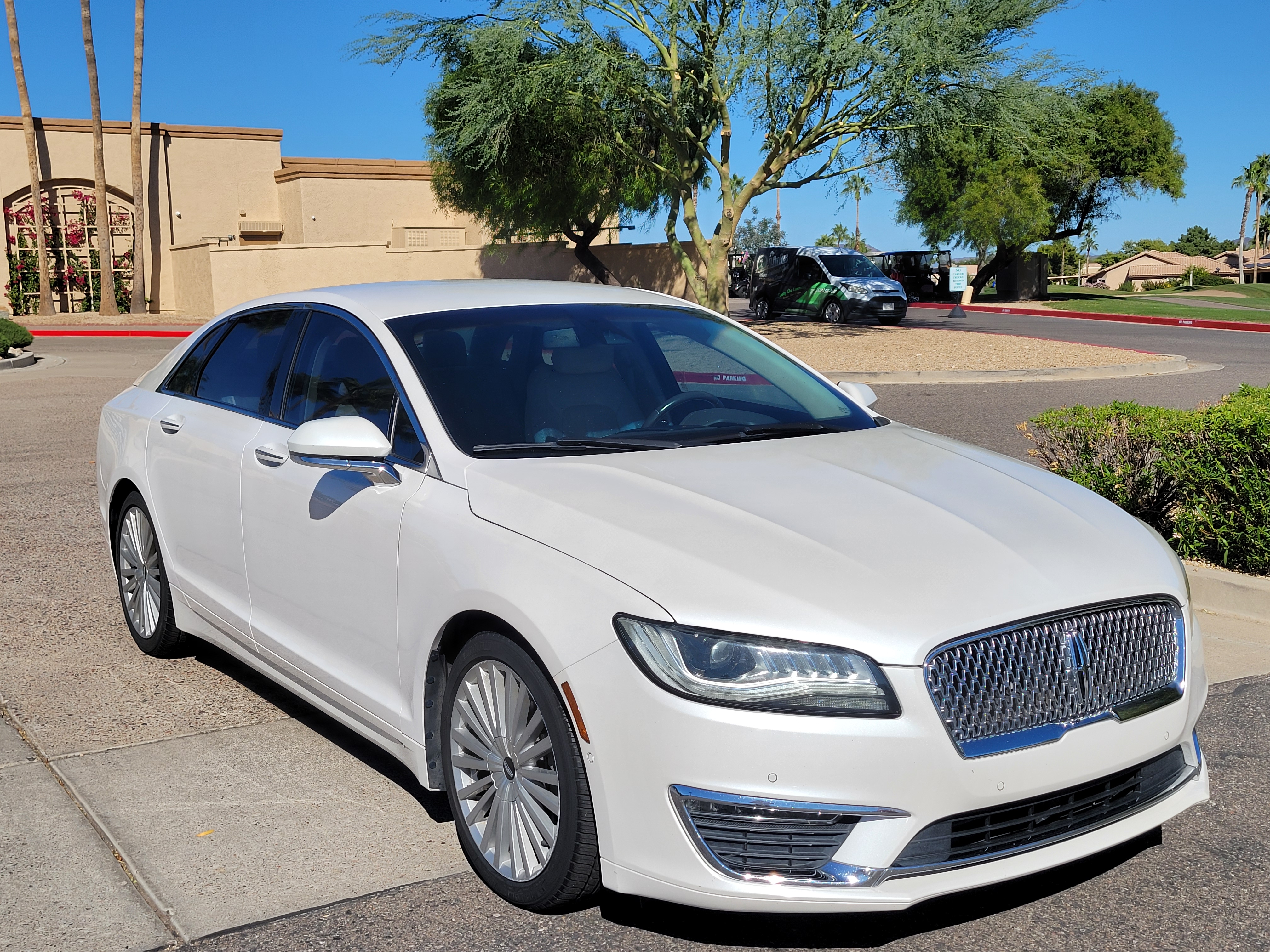 Used 2017 Lincoln MKZ Reserve FWD image 3