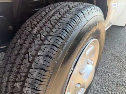 Used 2016 Ford E-350 and Econoline 350 Super Duty RWD image 20
