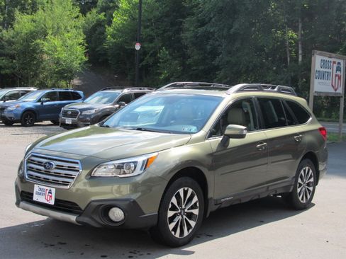 Used 2017 Subaru Outback 3.6R Limited AWD/4WD image 1