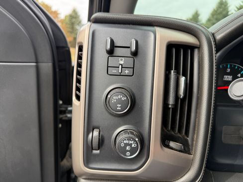 Used 2017 GMC Sierra 1500 Denali image 18