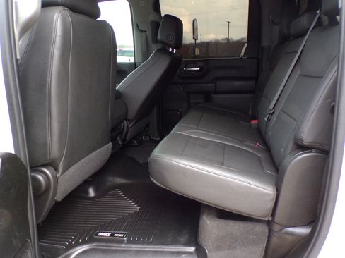 Used 2022 Chevrolet Silverado 2500 LT image 6