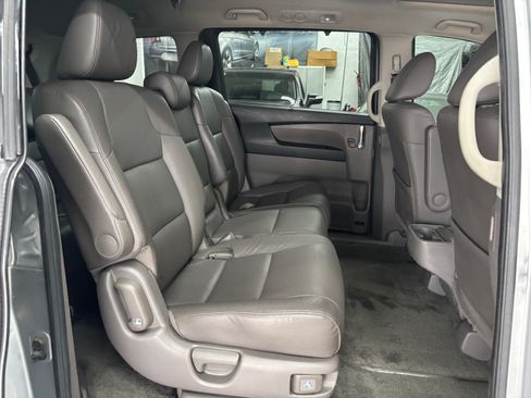 Used 2015 Honda Odyssey Touring image 14