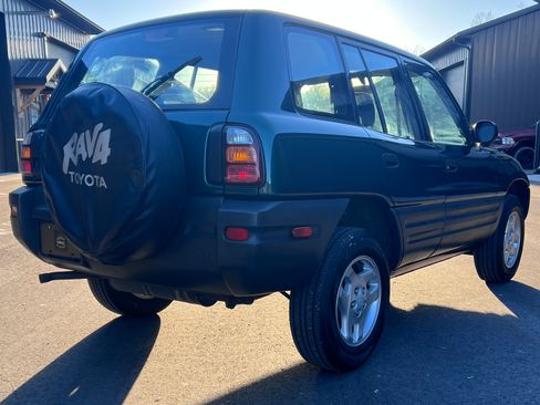 Used 1999 Toyota RAV4 image 6