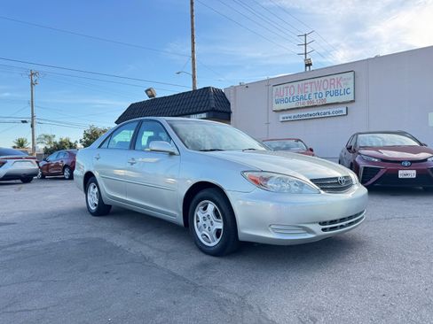 Used 2003 Toyota Camry LE image 8