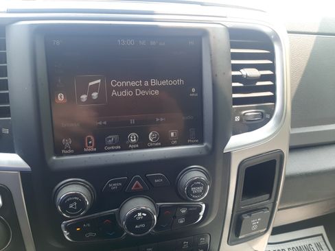 Used 2017 RAM 1500 Big Horn image 6