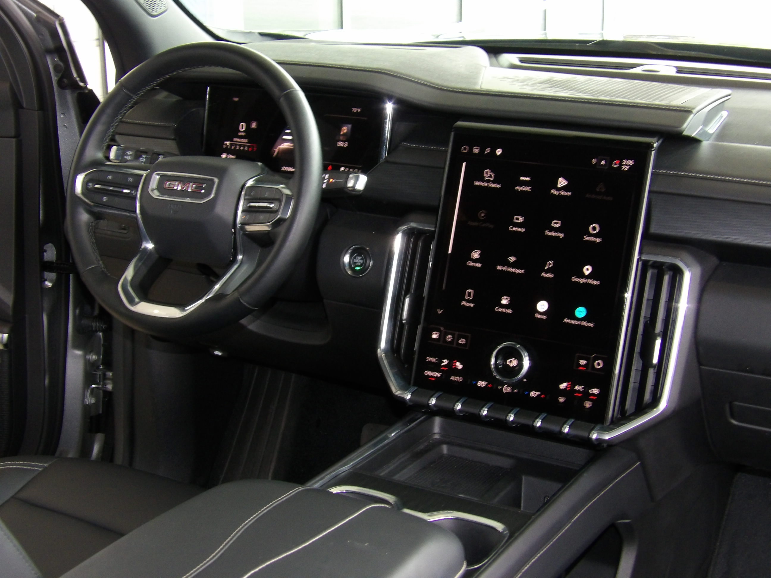 Used 2026 GMC Acadia FWD Elevation image 25