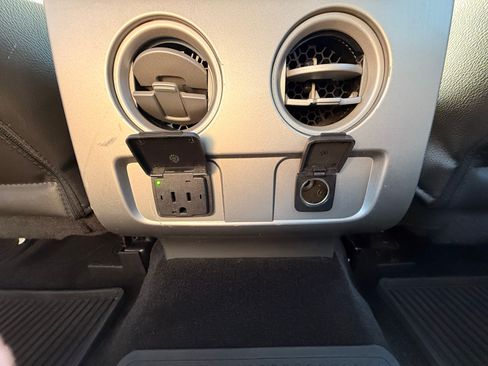 Used 2013 Ford F150 image 21