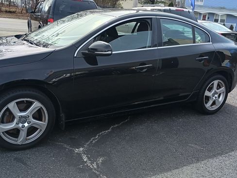 Used 2012 Volvo S60 T5 image 5
