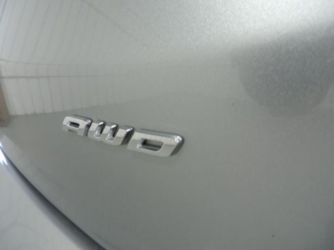 Used 2024 Ford Edge SEL image 21