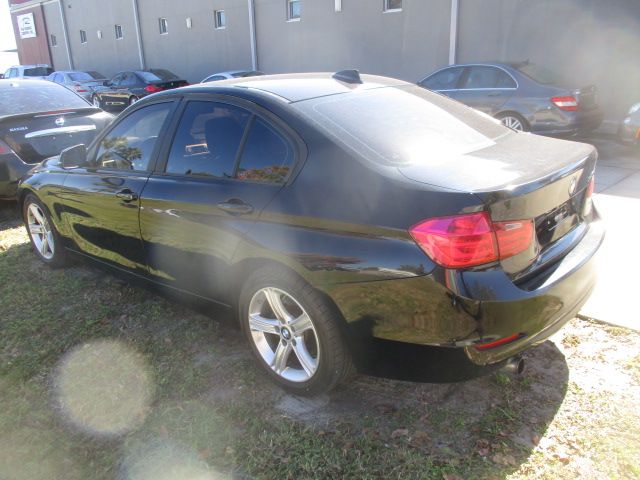 Used 2014 BMW 320i RWD image 17
