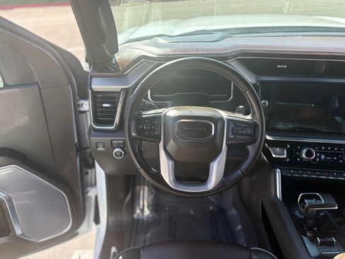 Used 2023 GMC Sierra 1500 Denali image 17