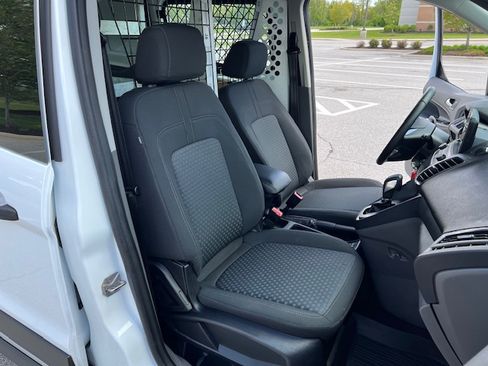 Used 2020 Ford Transit Connect XLT FWD image 19