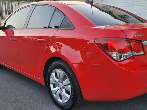 Used 2015 Chevrolet Cruze LS image 8