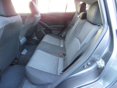 Used 2018 Subaru Impreza 2.0i Premium image 17