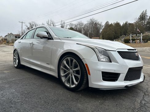 Used 2017 Cadillac ATS V image 5