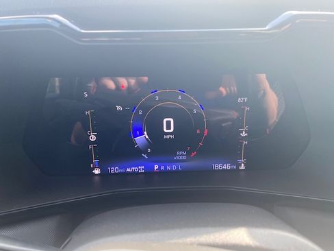 Used 2023 Chevrolet Colorado Z71 image 10