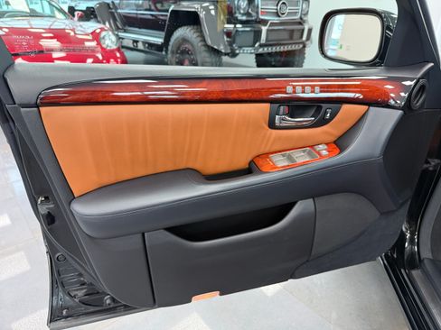 Used 2004 Lexus LS 430 image 17