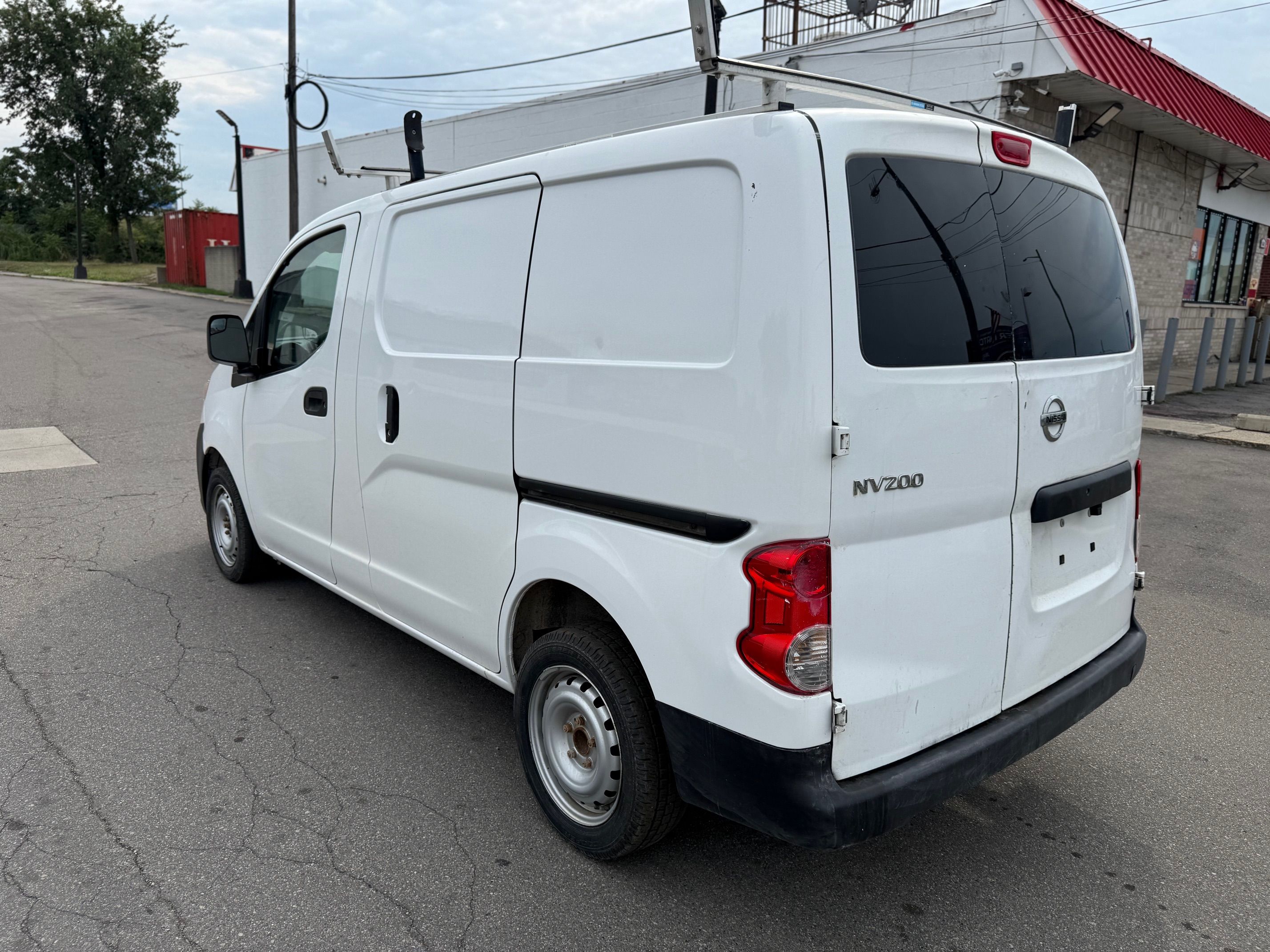 Used 2020 Nissan NV200 S FWD image 4