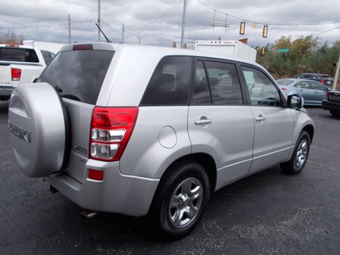 Used 2010 Suzuki Grand Vitara LX image 5