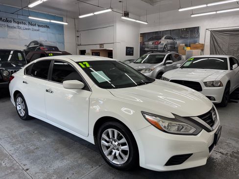 Used 2017 Nissan Altima 2.5 S image 10