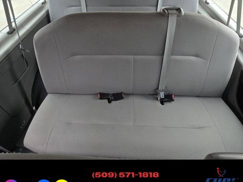 Used 2010 Ford E-350 and Econoline 350 XL image 18