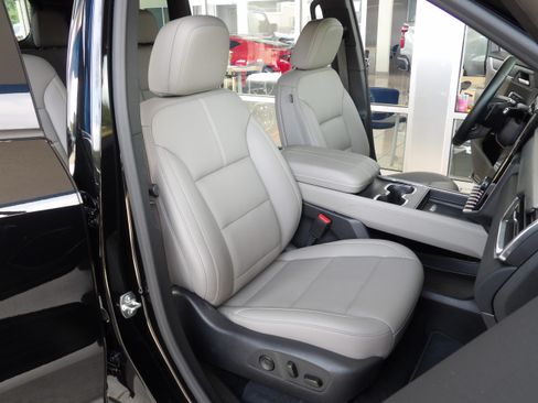 Used 2026 GMC Acadia FWD Elevation image 21