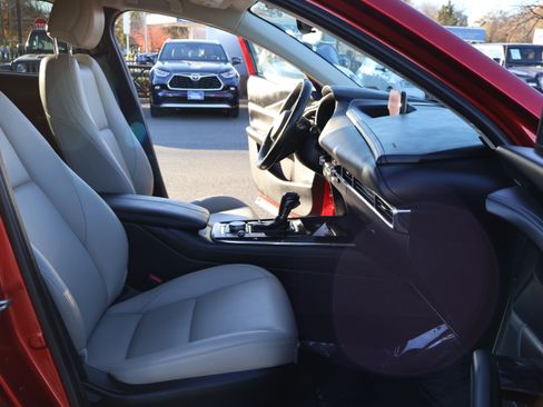 Used 2021 MAZDA CX-30 image 15