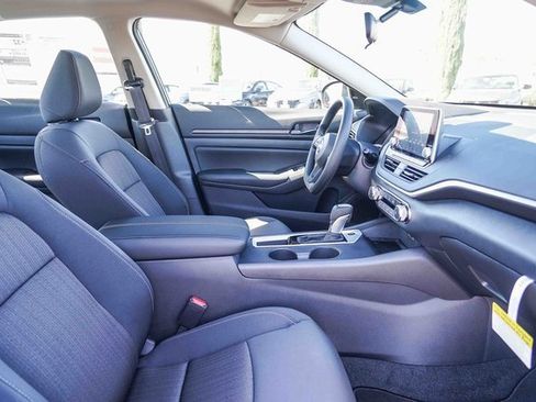New 2025 Nissan Altima 2.5 S image 17