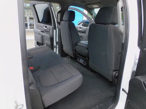 Used 2020 Chevrolet Silverado 2500 4x4 Crew Cab Custom image 22