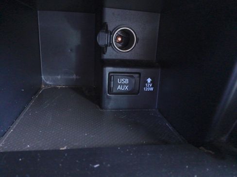 Used 2012 Toyota Camry LE image 18