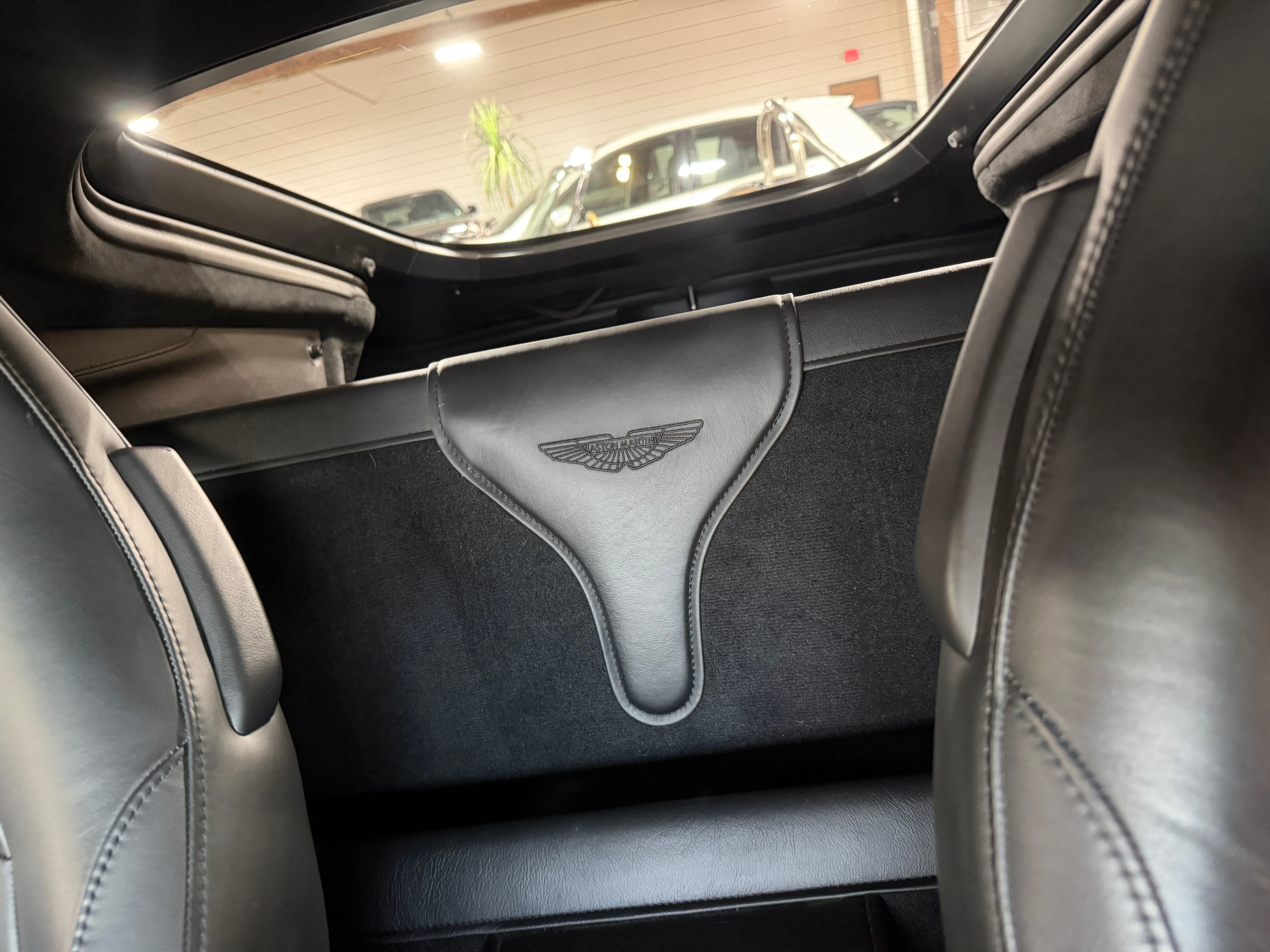 Used 2020 Aston Martin V8 Vantage Coupe RWD image 19