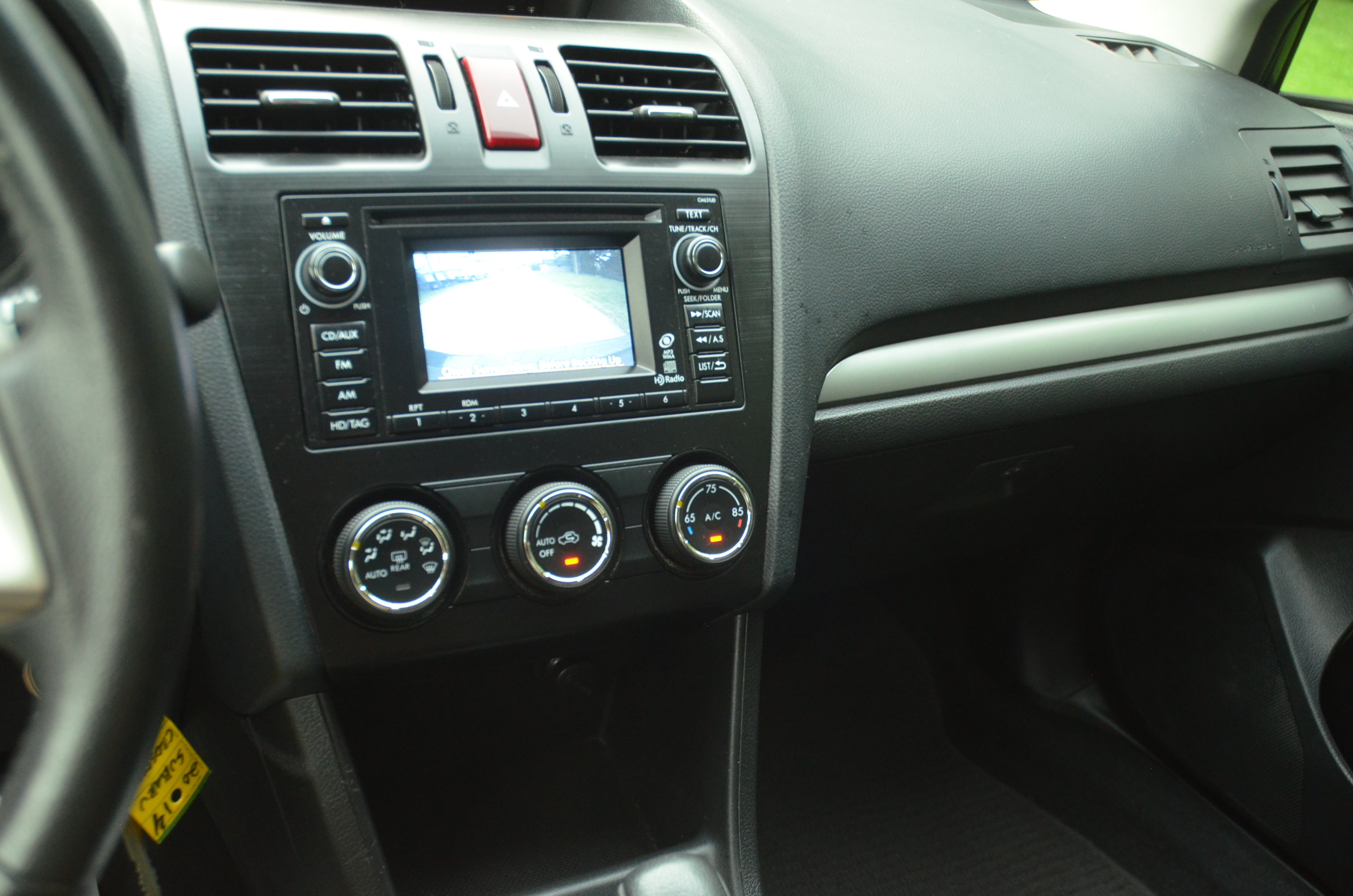 Used 2014 Subaru XV Crosstrek 2.0i Limited AWD/4WD image 15