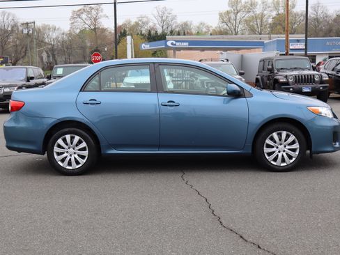 Used 2012 Toyota Corolla LE image 9