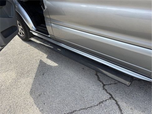 Used 2019 Ford Transit 150 image 17