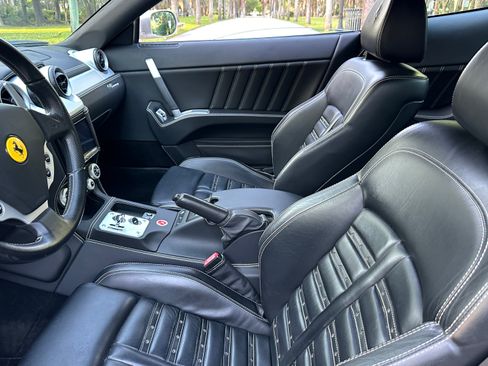 Used 2005 Ferrari 612 Scaglietti RWD image 25