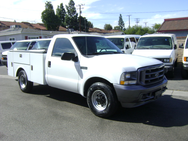 Used 2004 Ford F250 2WD Regular Cab Super Duty image 3