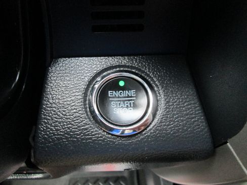 Used 2022 Ford F350 4x4 Crew Cab DRW Super Duty image 26
