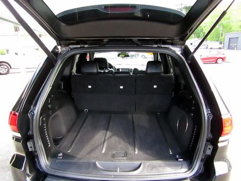Used 2015 Jeep Grand Cherokee 4WD Laredo image 13
