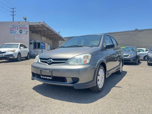 Used 2003 Toyota Echo Sedan FWD image 2