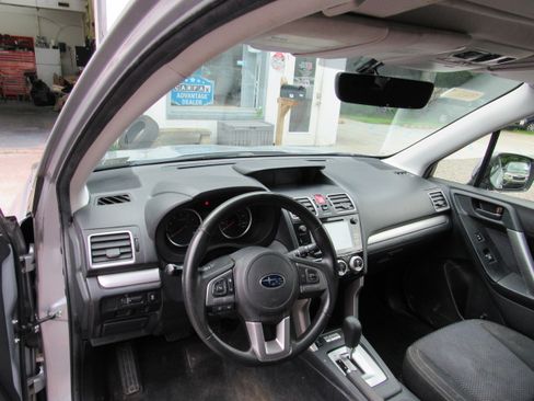 Used 2018 Subaru Forester 2.5i Premium image 25