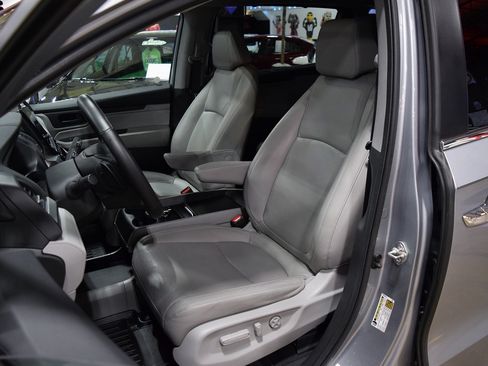 Used 2018 Honda Odyssey EX-L image 18