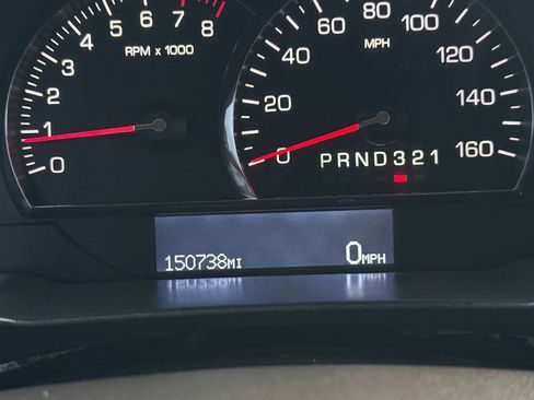 Used 2009 Cadillac DTS Luxury image 34