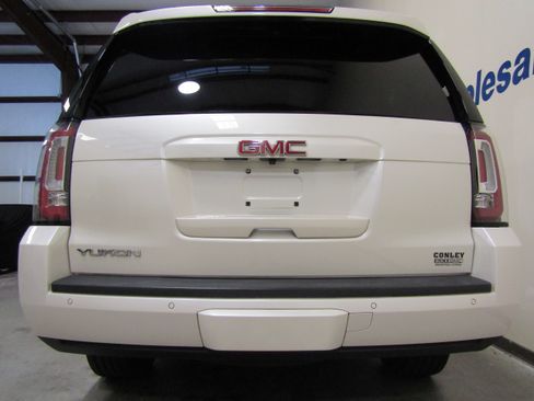 Used 2015 GMC Yukon SLT image 4