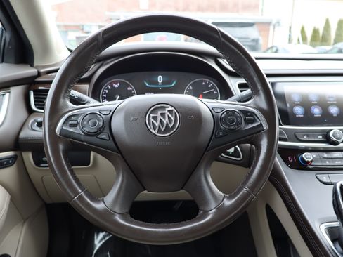 Used 2017 Buick LaCrosse Essence image 18